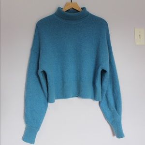 H&M blue fuzzy sweater